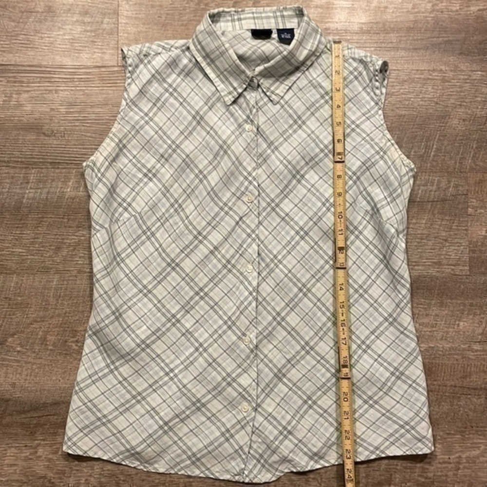 Gap white and blue sleeveless collared button up linen top size medium - Picture 5 of 7